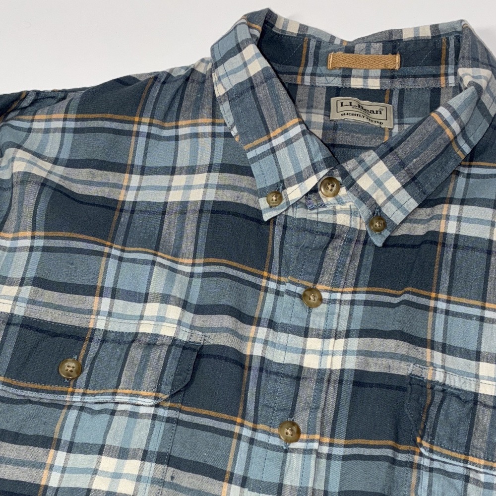 L.L.Bean Men's XL Slightly Fitted Plaid Long Sleeve Button-Down Shirt Pockets